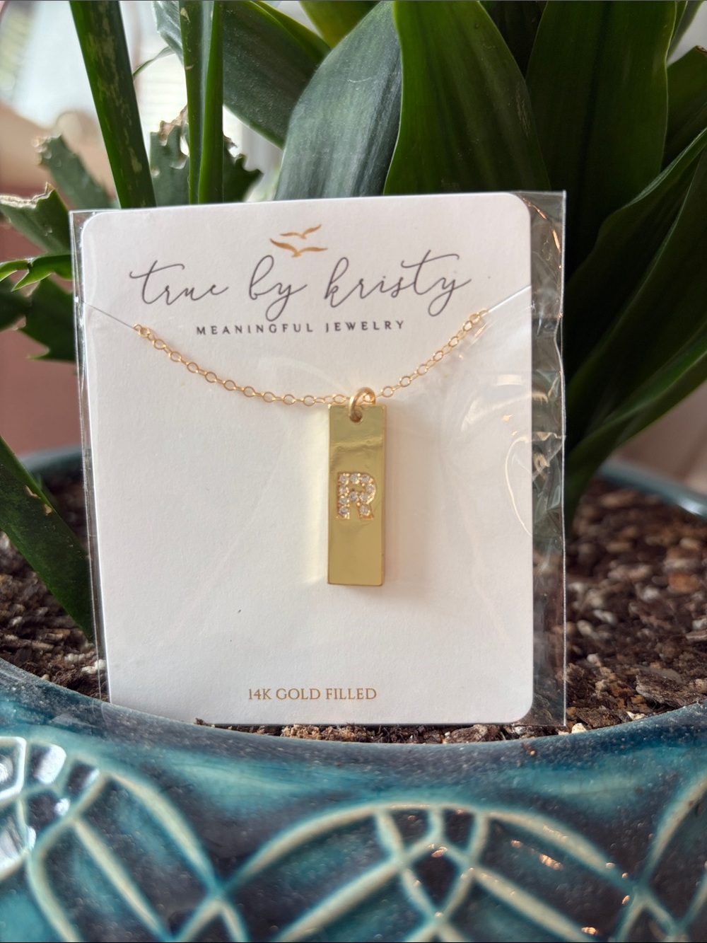 14K Gold-Filled Initial 'R' Bar Necklace - Gold